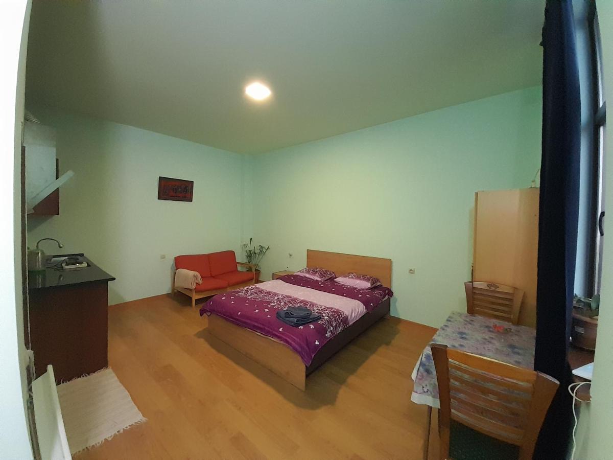 Art Guest House in center Erévan Extérieur photo