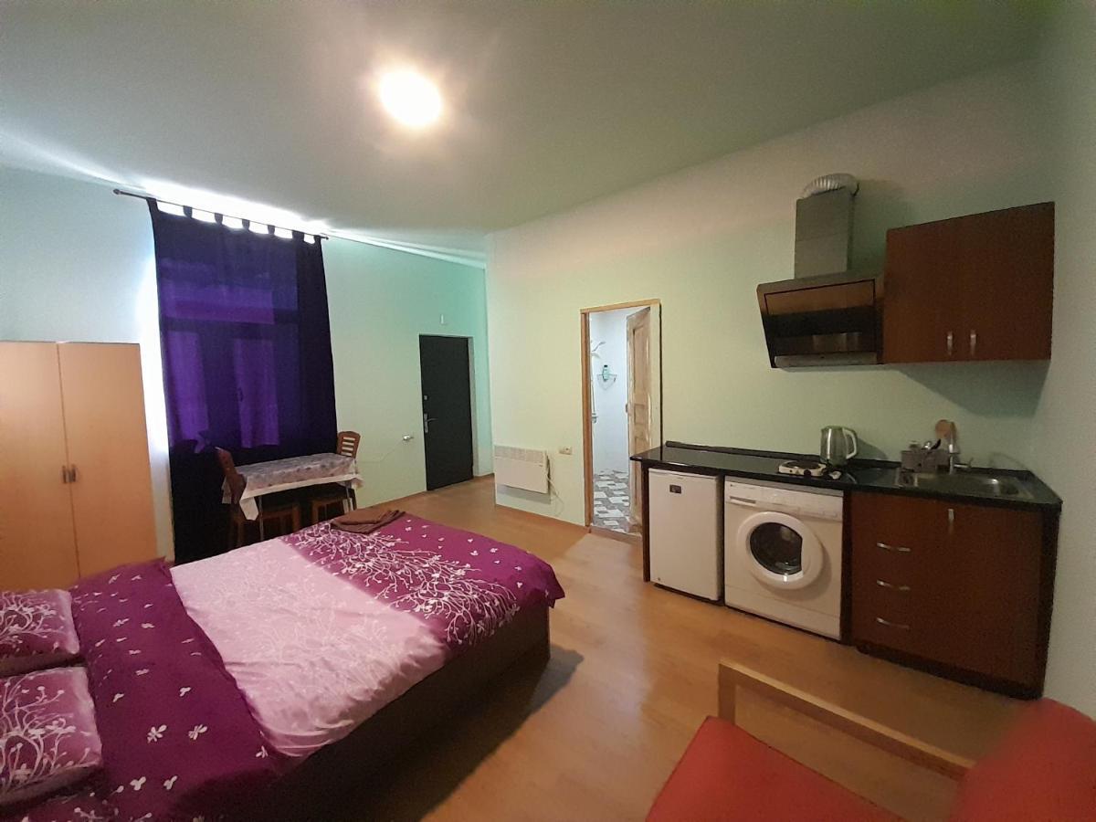 Art Guest House in center Erévan Extérieur photo