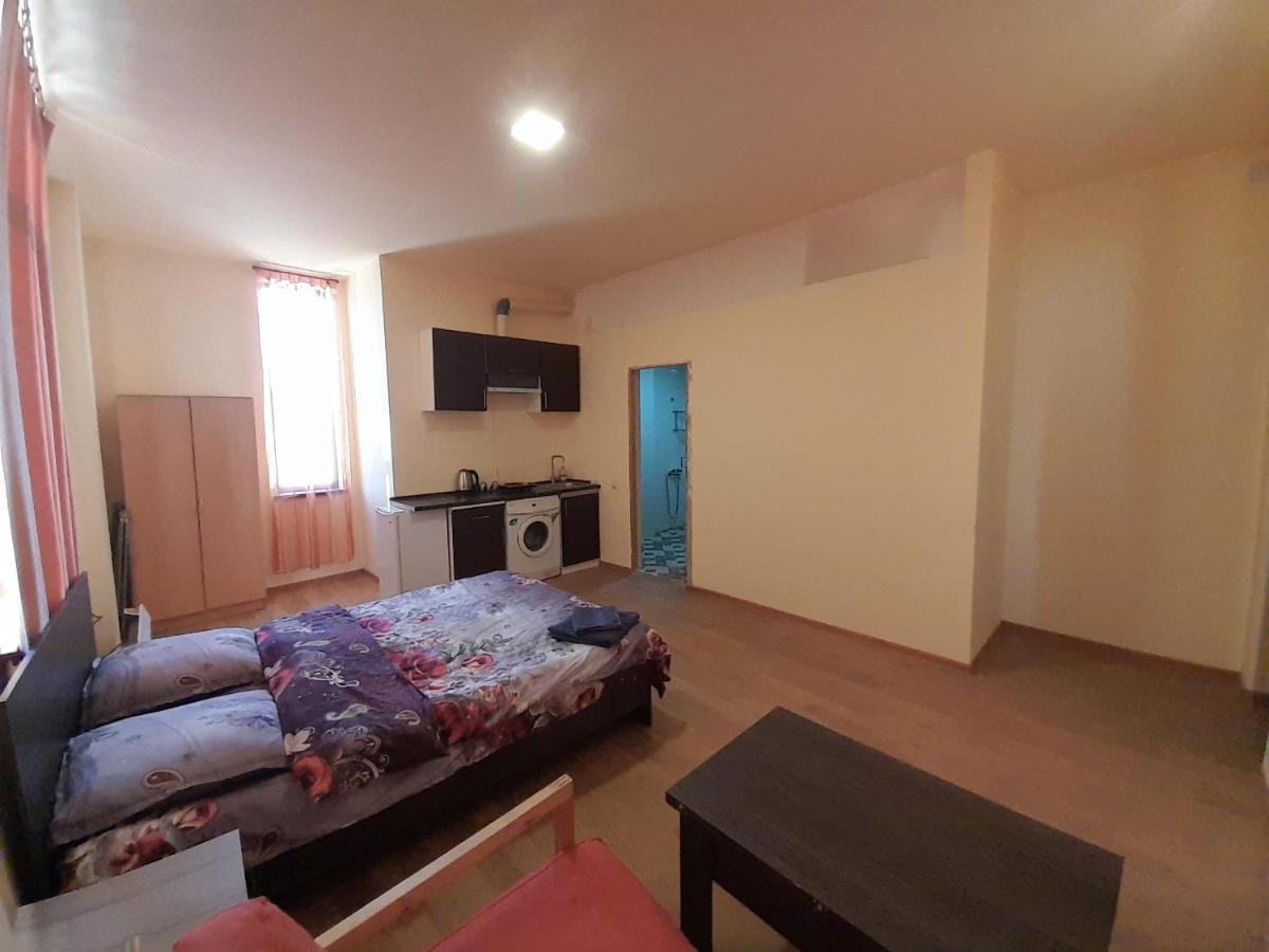 Art Guest House in center Erévan Extérieur photo